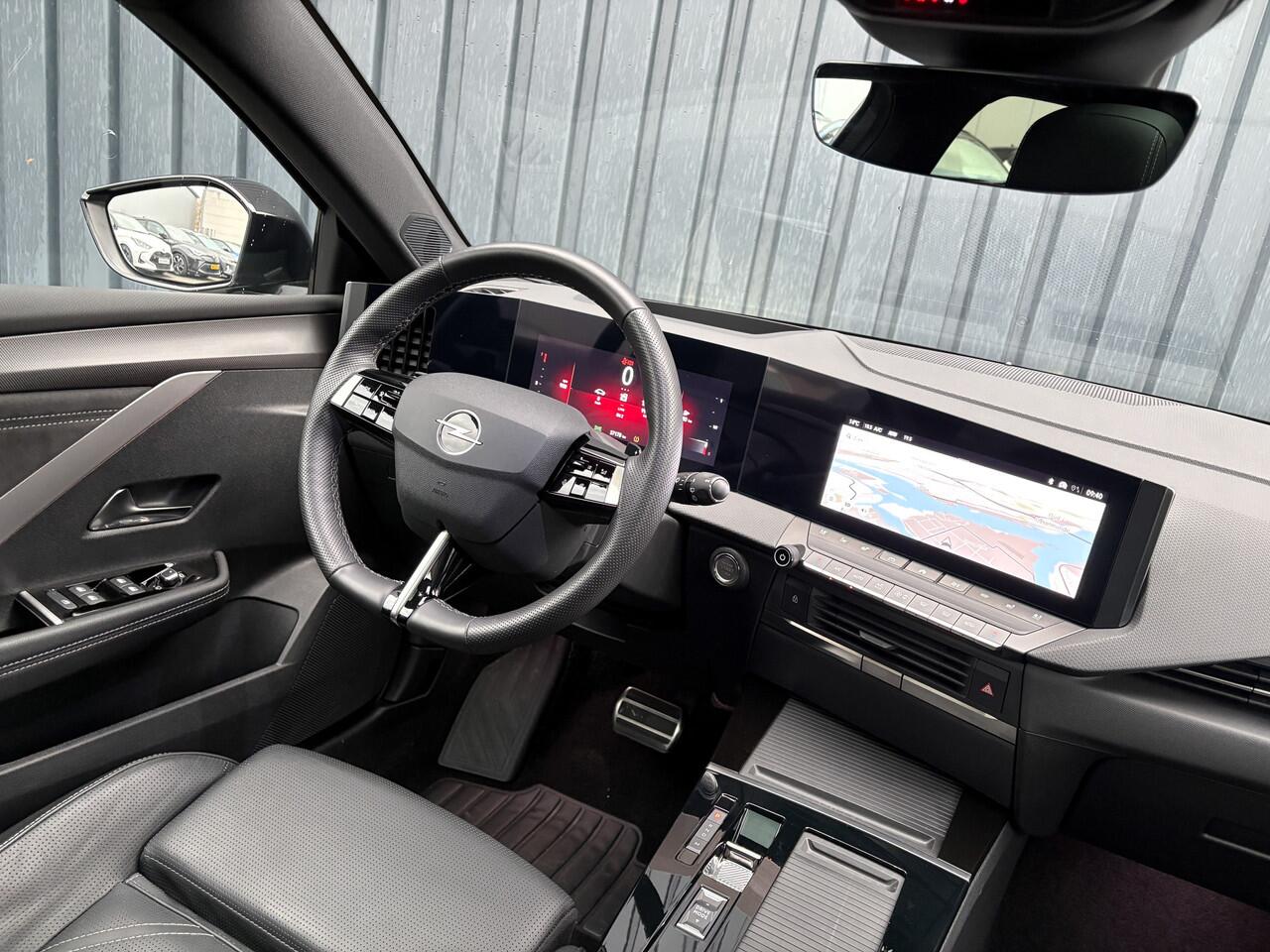 Opel ASTRA Sports Tourer 1.2 Turbo Ultimate | Panodak | Stoelgeheugen | Leder | Prijs Rijklaar!!