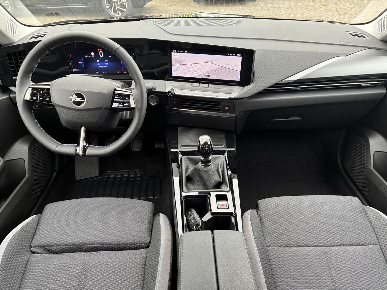 Opel ASTRA Sports Tourer 1.2 Turbo 110Pk Business Edition | Climate Control | Navigatie | Winterpakket | Camera | Parkeer sensoren | Draadloos Apple Carplay/Android Auto | LM Velgen