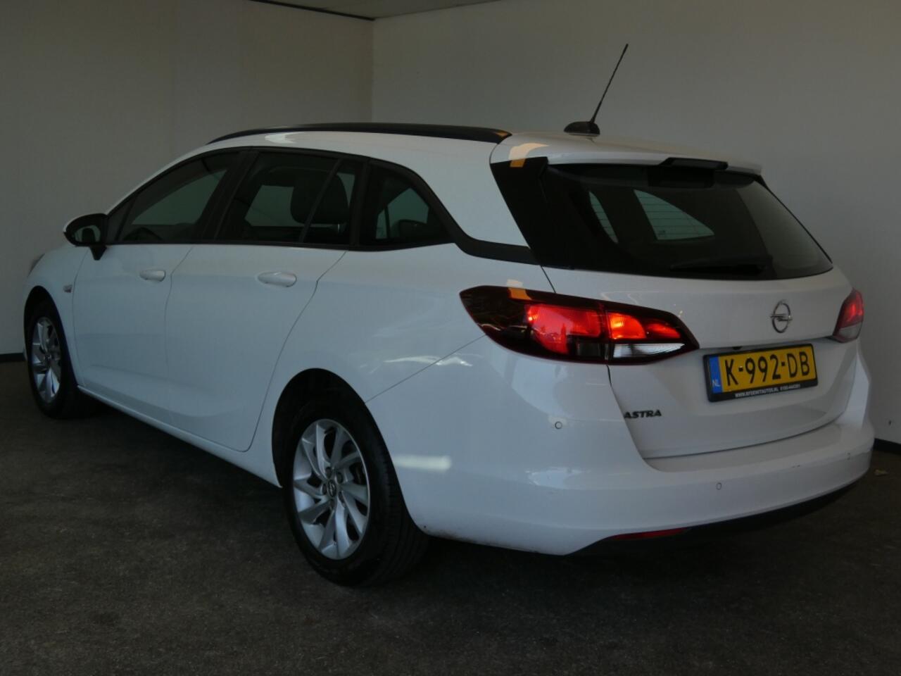 Opel ASTRA Sports Tourer 1.2 Edition