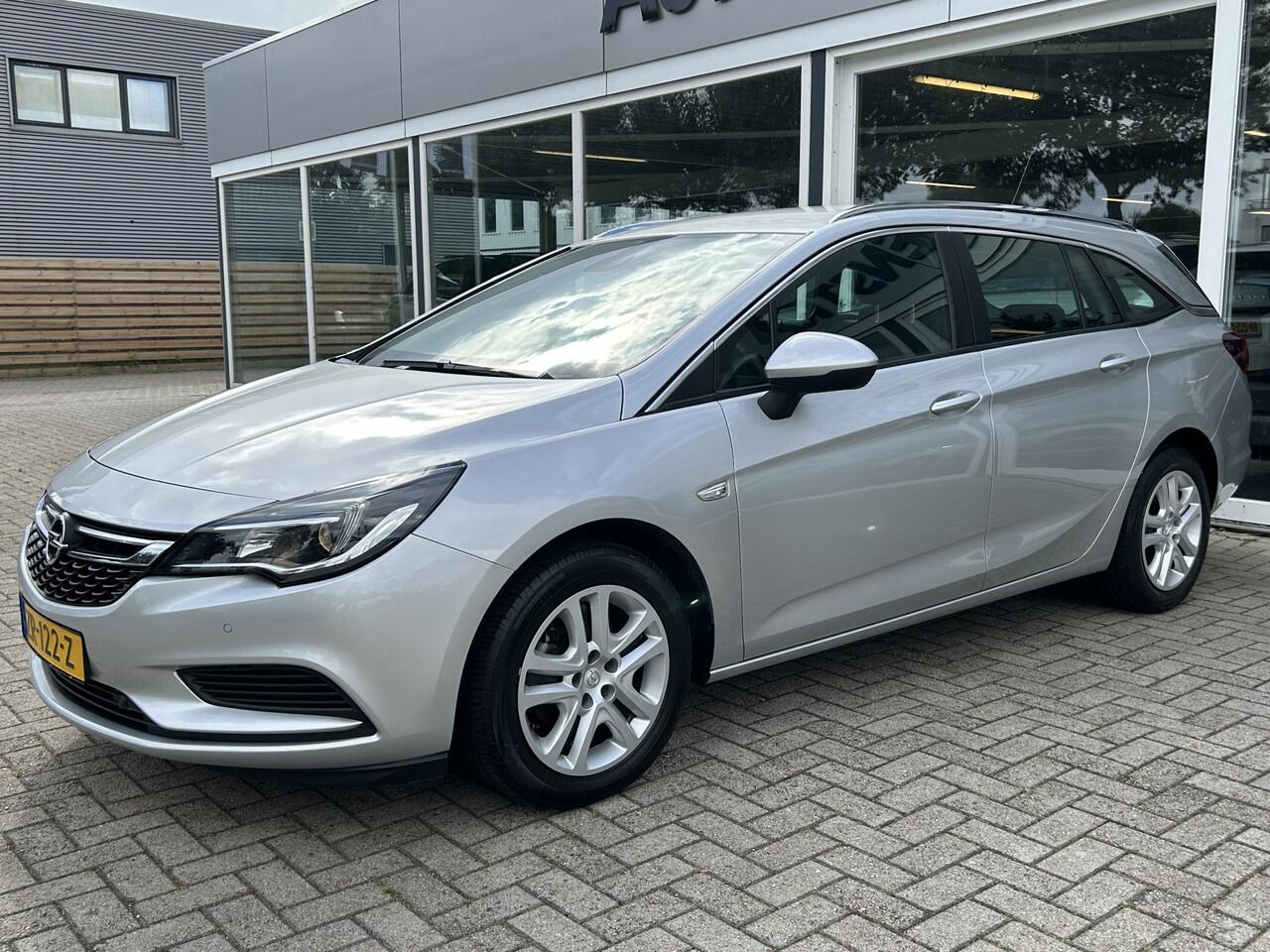 Opel ASTRA Sports Tourer 1.0 Turbo Business+ 50% deal 4.475,- ACTIE Sportstoelen / Navi / Clima / Cruise / Telefoon