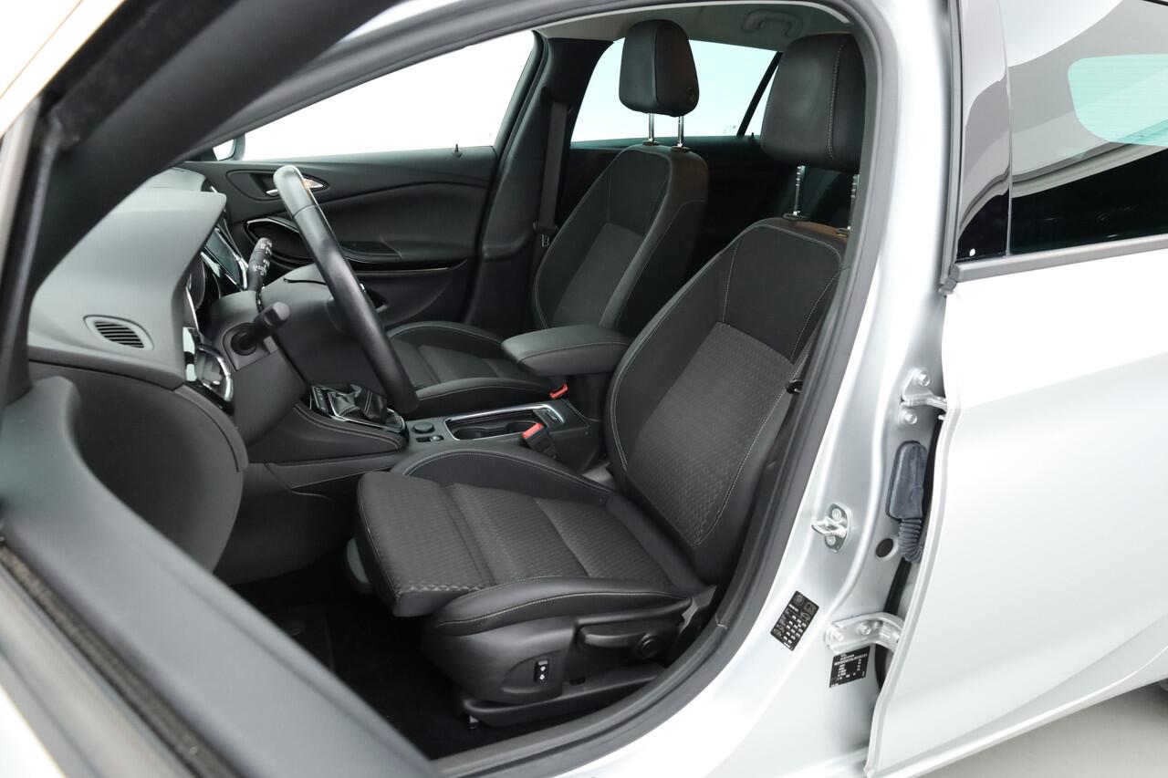 Opel ASTRA Sports Tourer 1.4 Innovation | Navi | Trekhaak | Elek. Achterklep | Camera | Apple CarPlay | Keyless