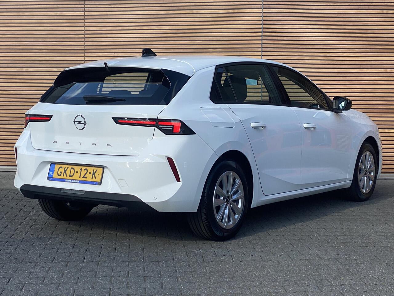 Opel ASTRA 1.2 Level 2 Navigatie / Keyless / Parkeerhulp v+a