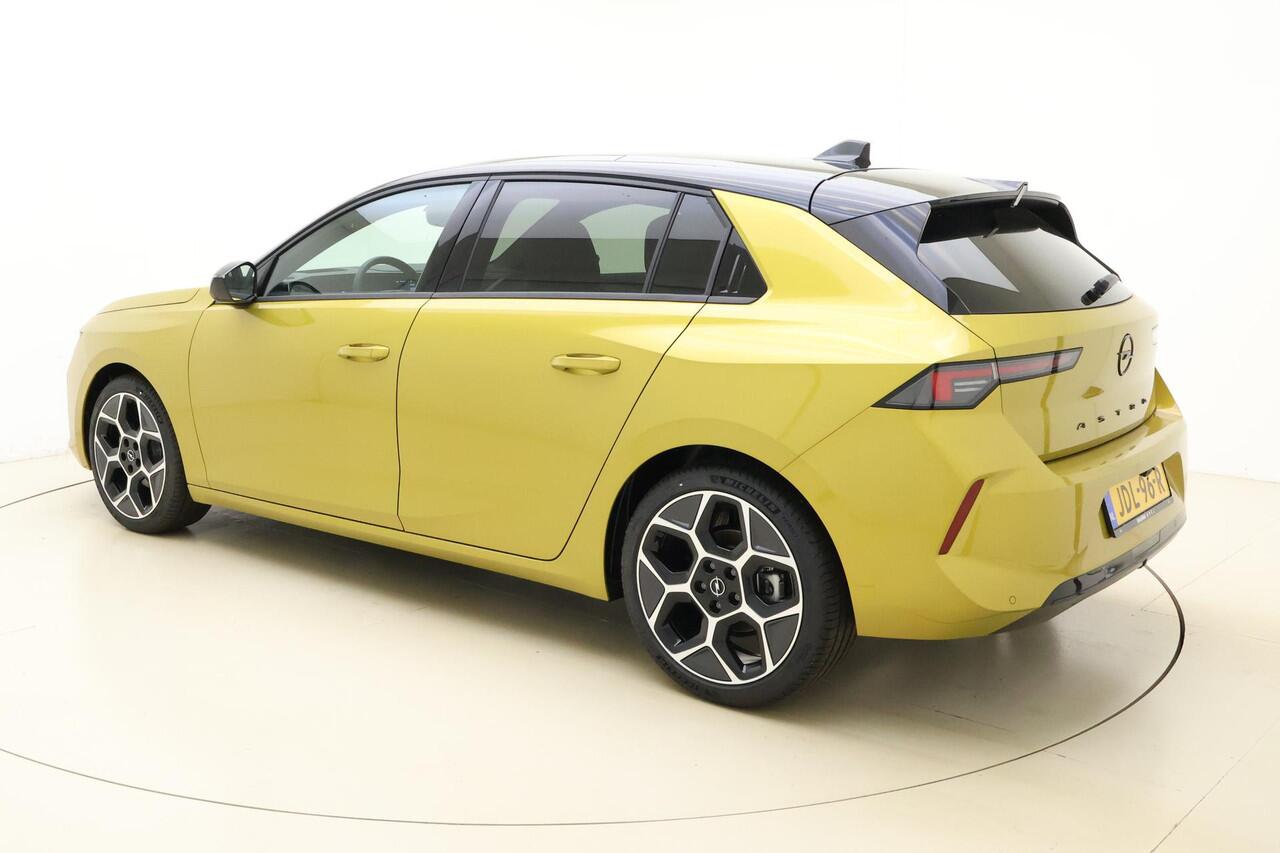 Opel ASTRA 1.2 Turbo GS 130pk Automaat | Adaptive Cruise Control | 360° Camera | 18" Lichtmetalen velgen | Panorama dak | Stoelverwarming | Keyless Entry & Start | Navigatie