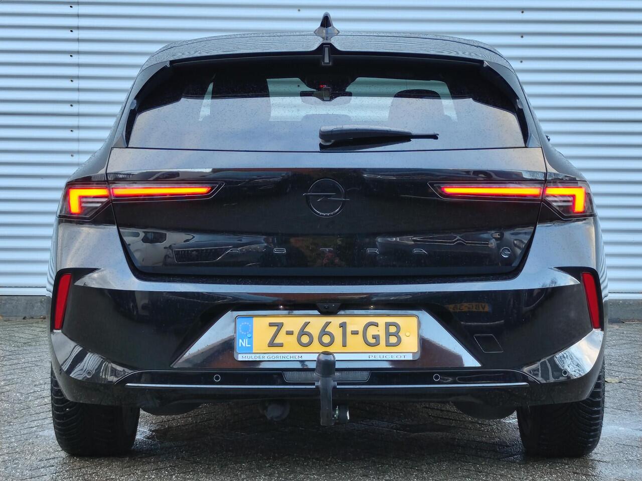Opel ASTRA Electric GS 54kWh 156pk | LED PIXEL | ALCANTARA/LEDER | AGR-COMFORTSTOEL | TREKHAAK | ISOFIX | 360° CAMERA | ZWARTE HEMELBEKLEDING |
