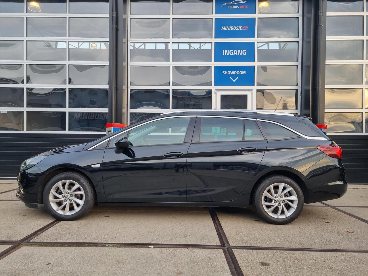 Opel ASTRA Sports Tourer 1.2 Elegance NAVI / CAMERA / LED / PDC