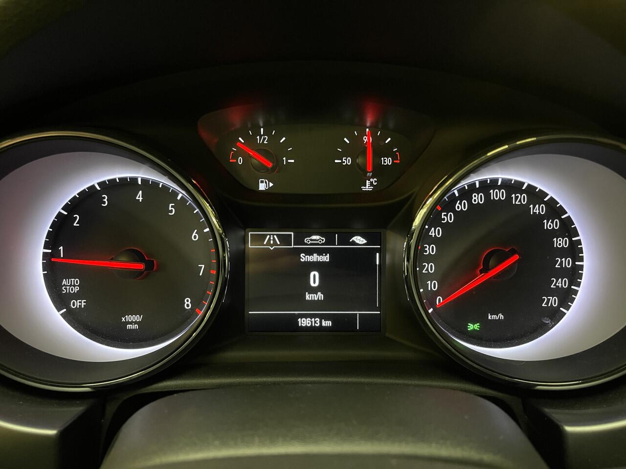 Opel ASTRA Sports Tourer 1.2 Edition | Cruise Control | Parkeersensoren Achter | Apple Carplay/Android Auto | DAB | Navigatie |