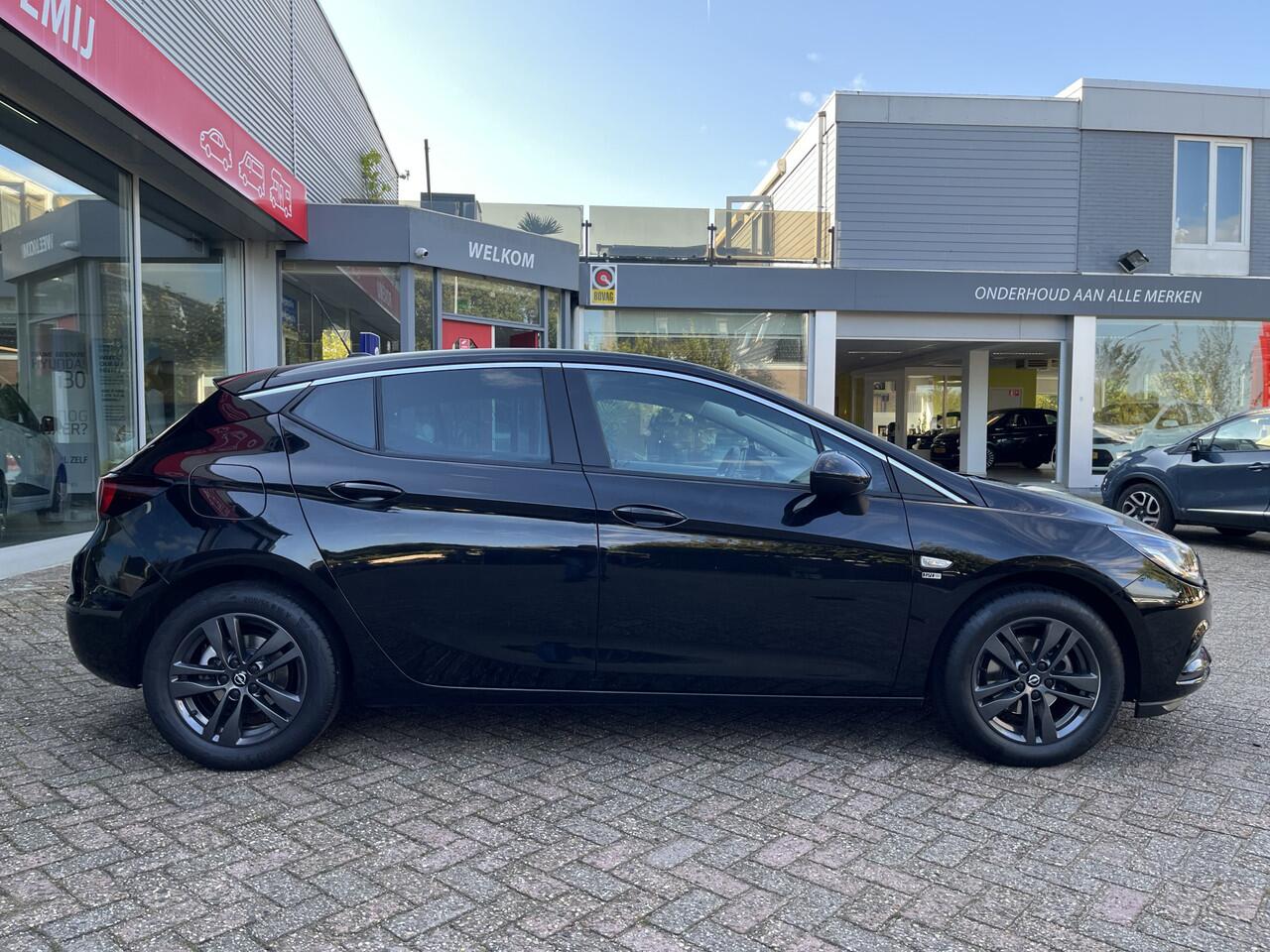 Opel ASTRA 1.4 Turbo 120 Jaar Edition Automaat, Carplay, Trekhaak,Cruise Controle.