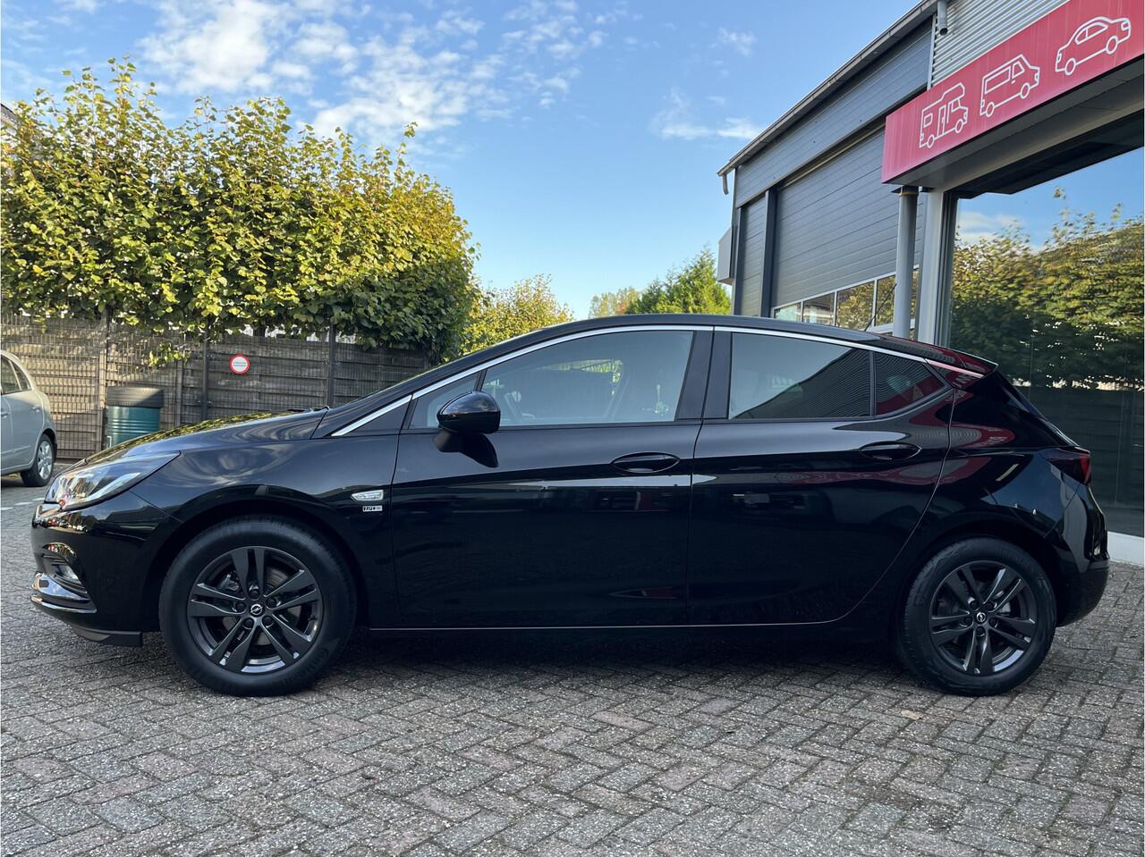 Opel ASTRA 1.4 Turbo 120 Jaar Edition Automaat, Carplay, Trekhaak,Cruise Controle.
