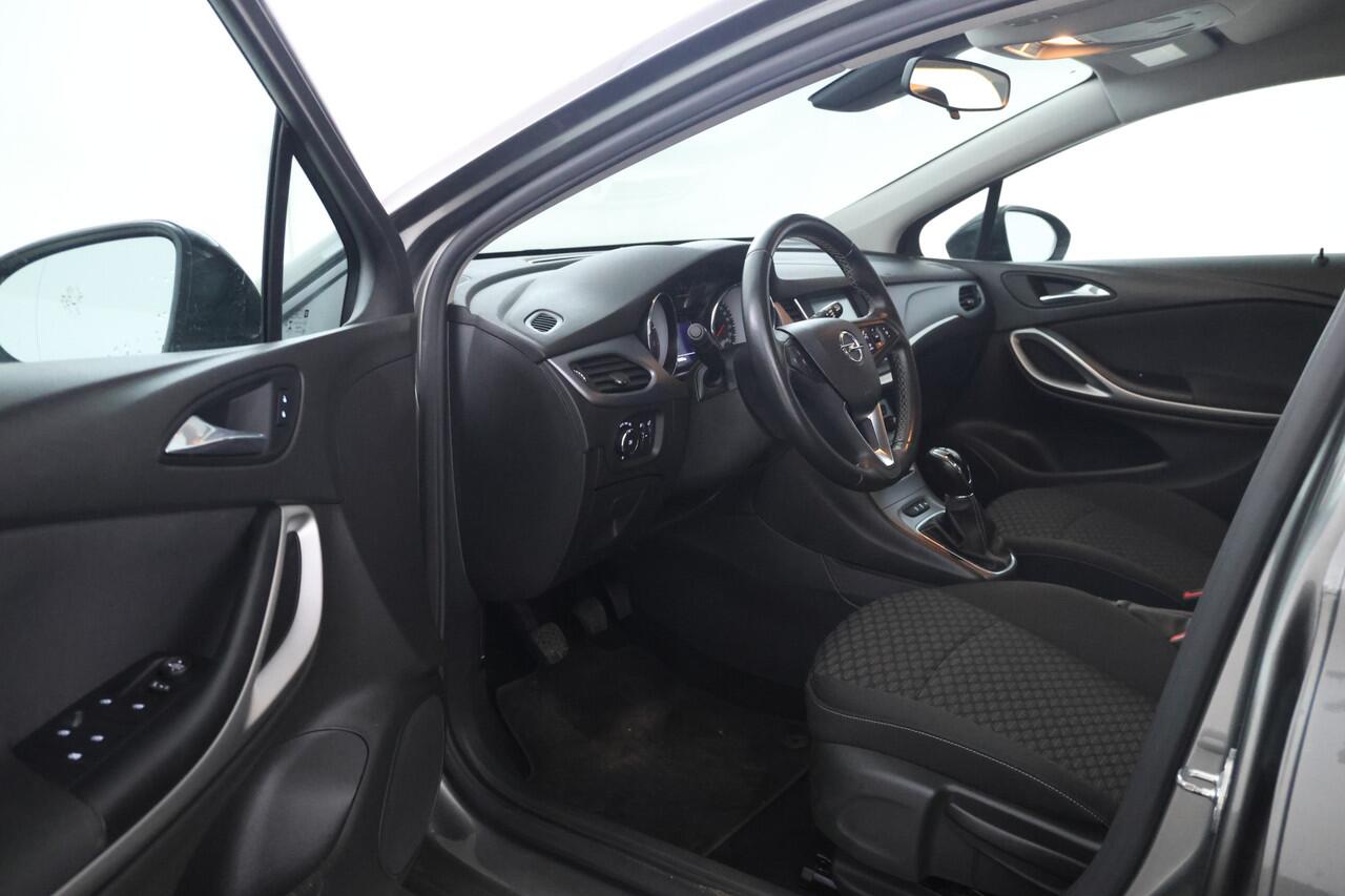 Opel ASTRA Sports Tourer 1.2 Business Edition 110Pk, Navigatie, Climate,