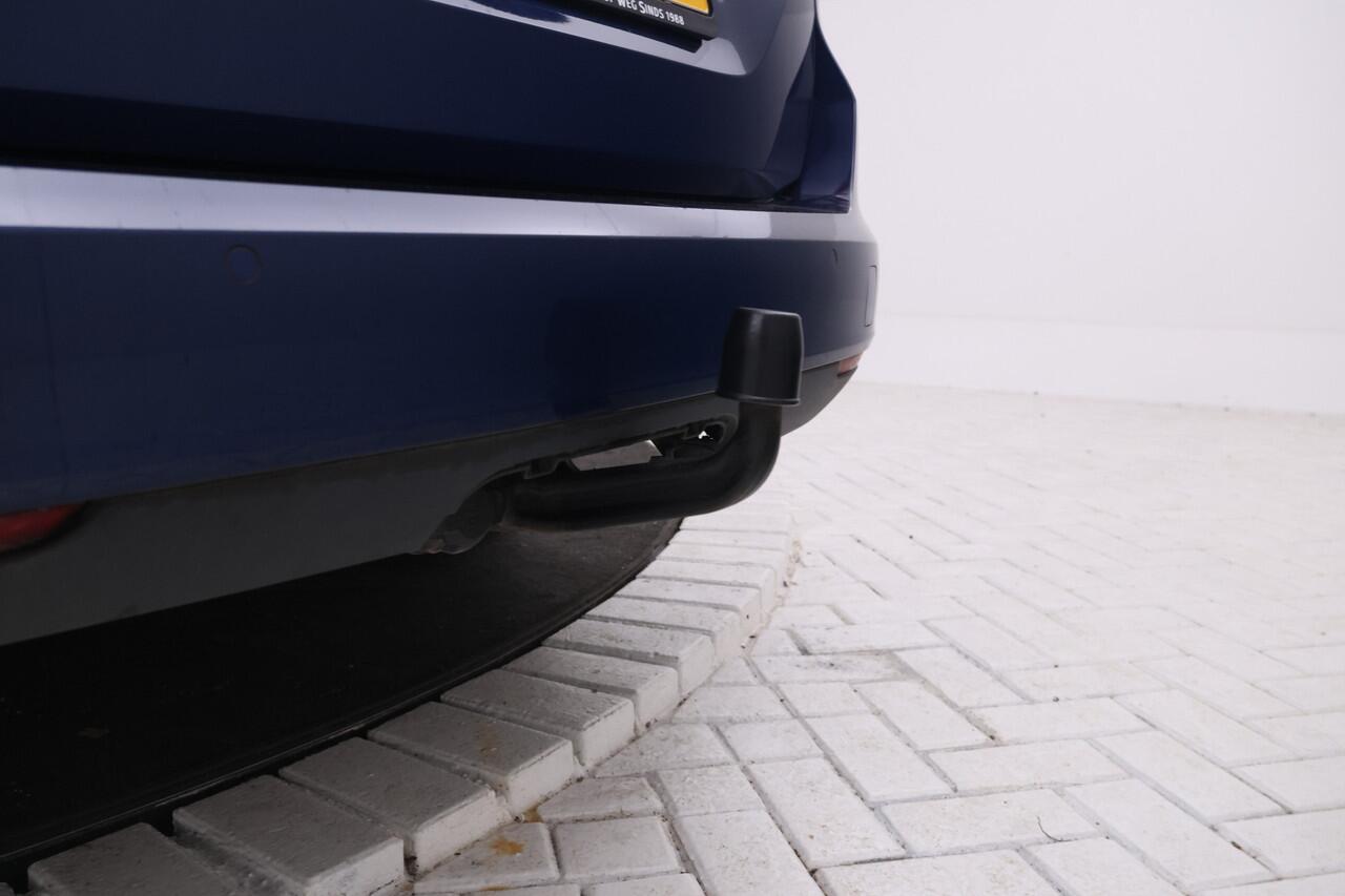 Opel ASTRA Sports Tourer 1.5 CDTI Elegance Navigatie, schuifdak, Halfleder, Trekhaak, Climate,