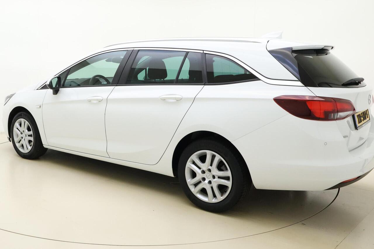 Opel ASTRA Sports Tourer 1.0 Turbo 105pk Online Edition | Navigatie | Climate control | Getint glas | Cruise control | Bluetooth | Parkeersensoren | Dakrails | DAB Radio