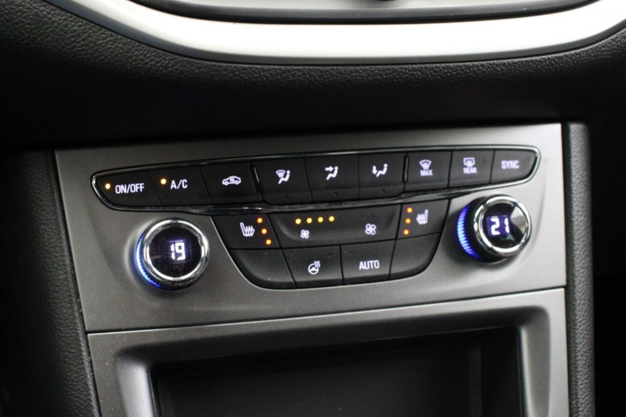 Opel ASTRA 1.4 Business Edition Sports Tourer Automaat - Carplay, Camera, Clima, Stoelverw.