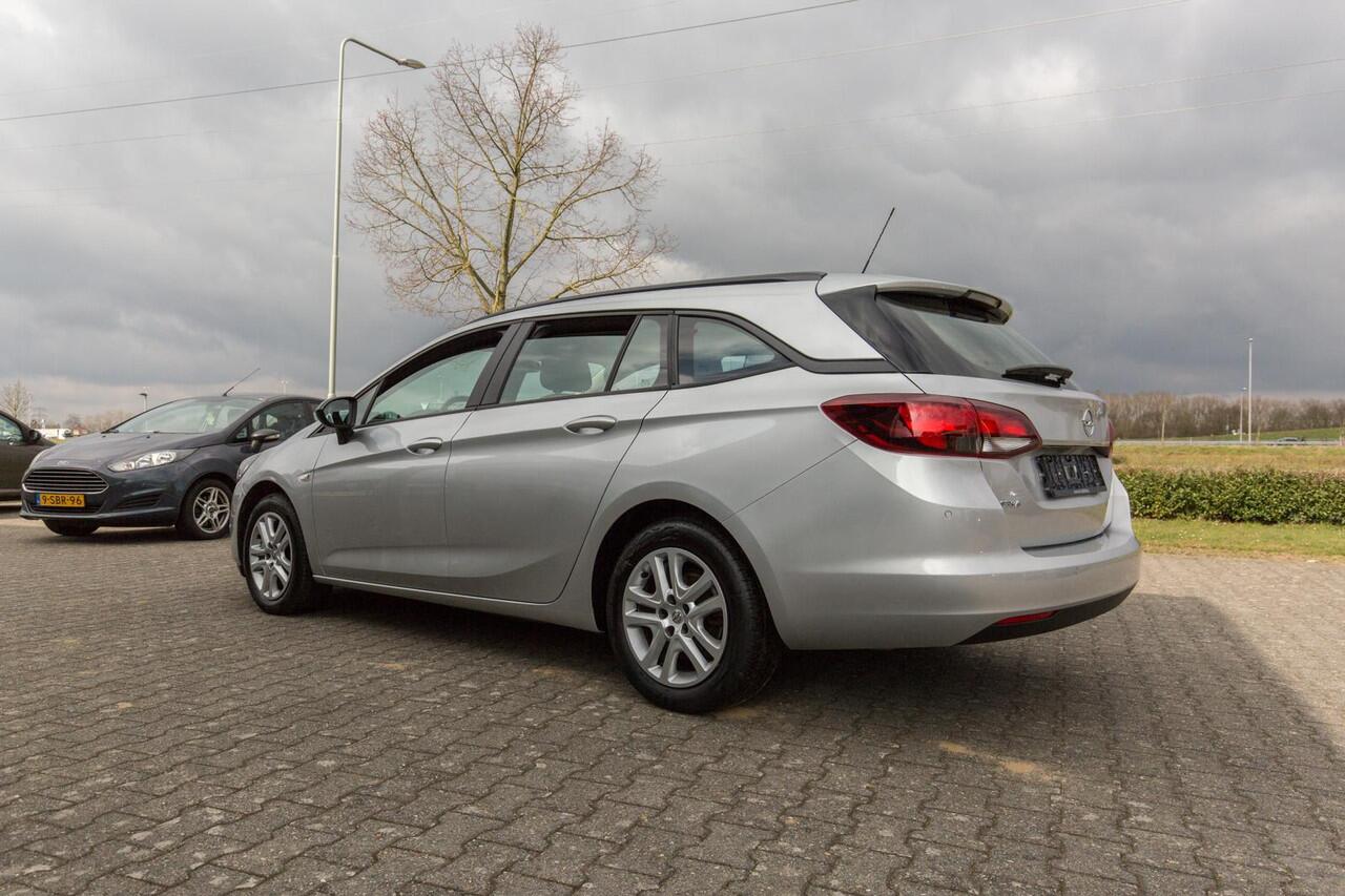 Opel ASTRA Sports Tourer 1.2 Edition 1 jaar garantie