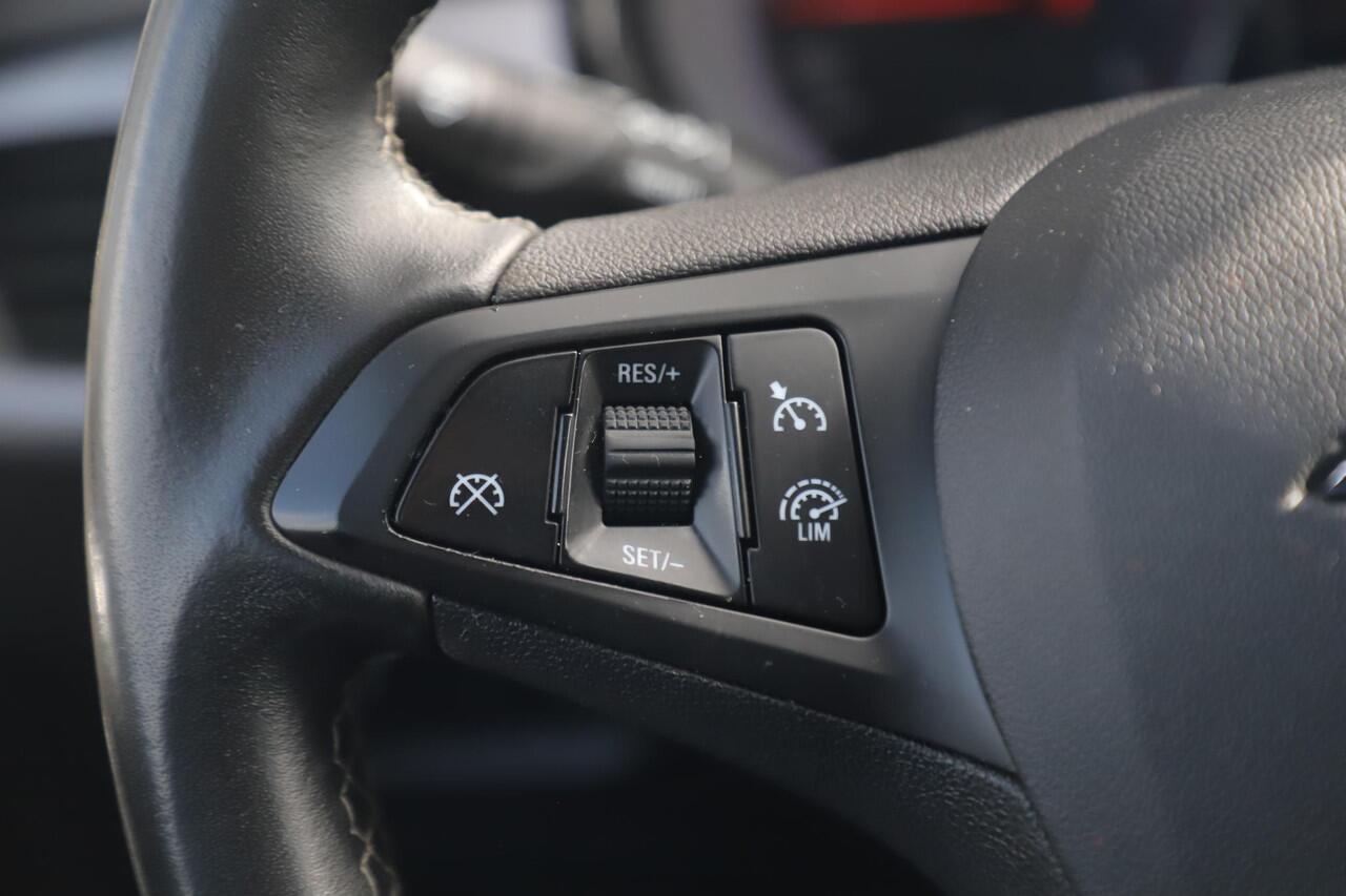 Opel ASTRA Sports Tourer 1.2 Edition 131PK Navigatie Carplay Android 16 inch LMV Airco Cruise Control Getint Glas