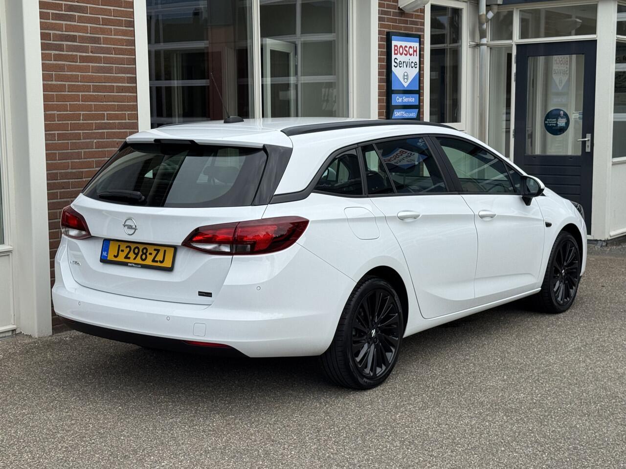 Opel ASTRA Sports Tourer 1.2 Edition 110 Pk, Airco, Navigatie,