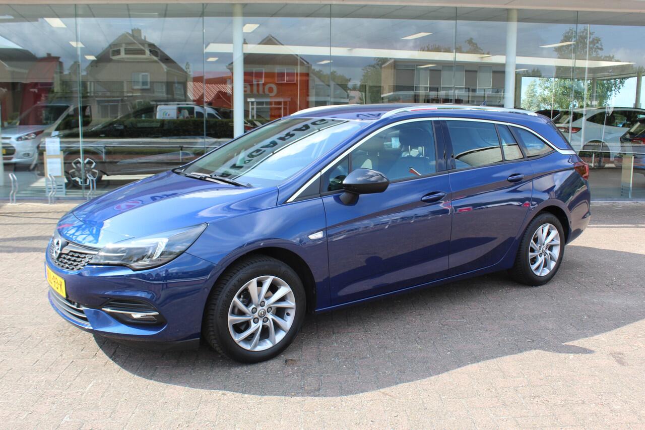 Opel ASTRA Sports Tourer 1.2 110pk Elegance Climate control , Camera , Cruise control , Stoel en stuur verwarming Bluetooth , LED dagrijverlichting ,