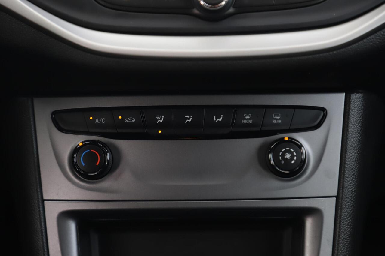 Opel ASTRA Sports Tourer 1.2 Business Edition 131PK 17 inch LMV Navigatie Carplay Android Airco Cruise Control Parkeersensor