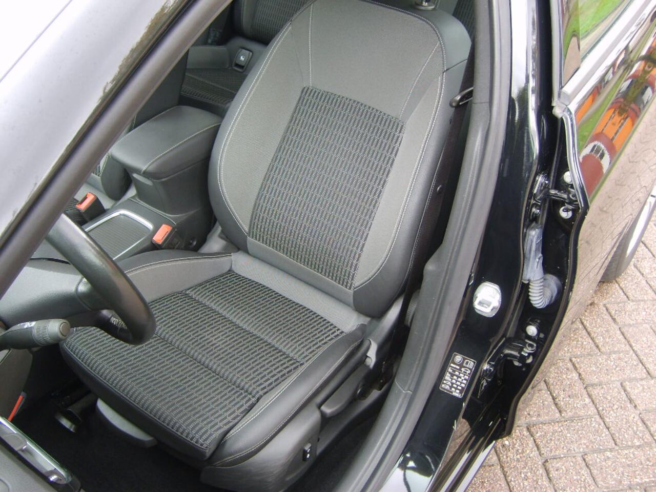 Opel ASTRA Sports Tourer 1.4 Business Elegance Automaat