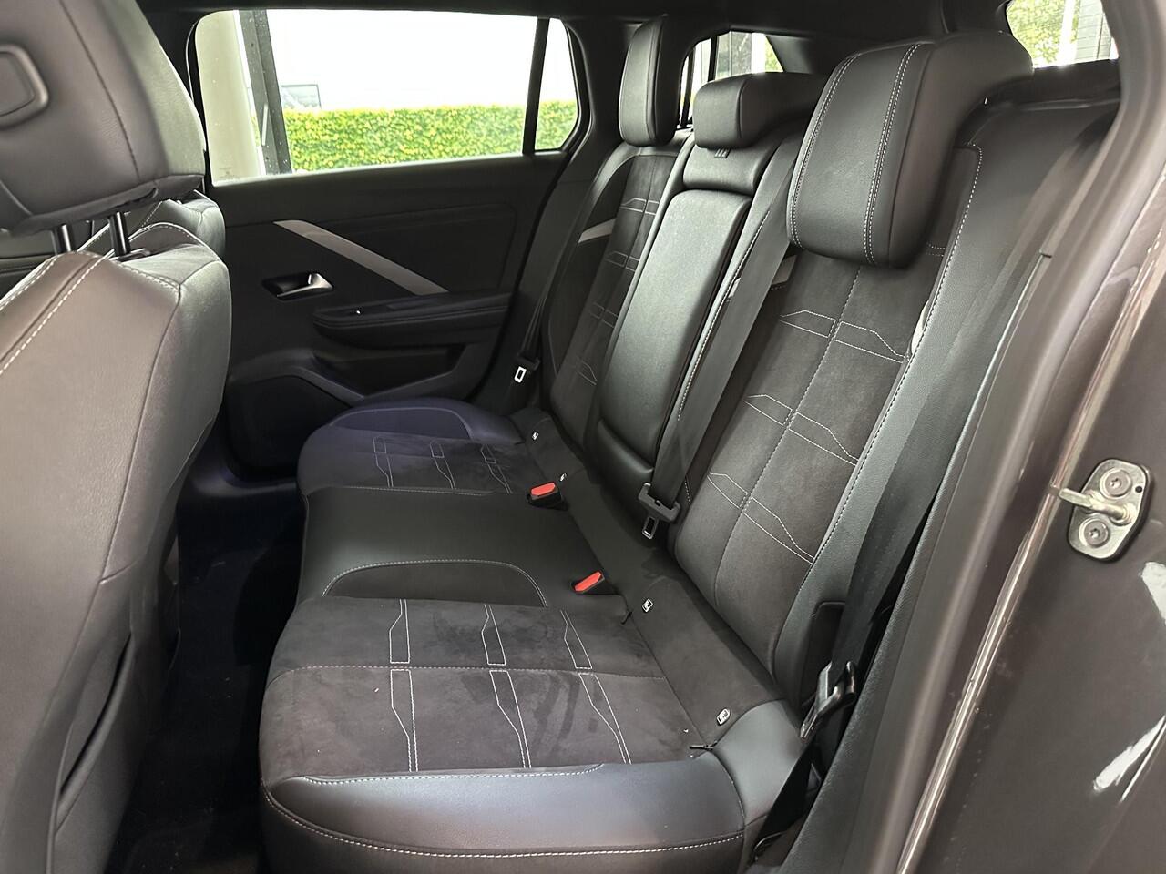 Opel ASTRA Sports Tourer 1.6 Hybrid Ultimate PANORAMADAK | 360 CAMERA | STOEL/STUUR VERWARMING