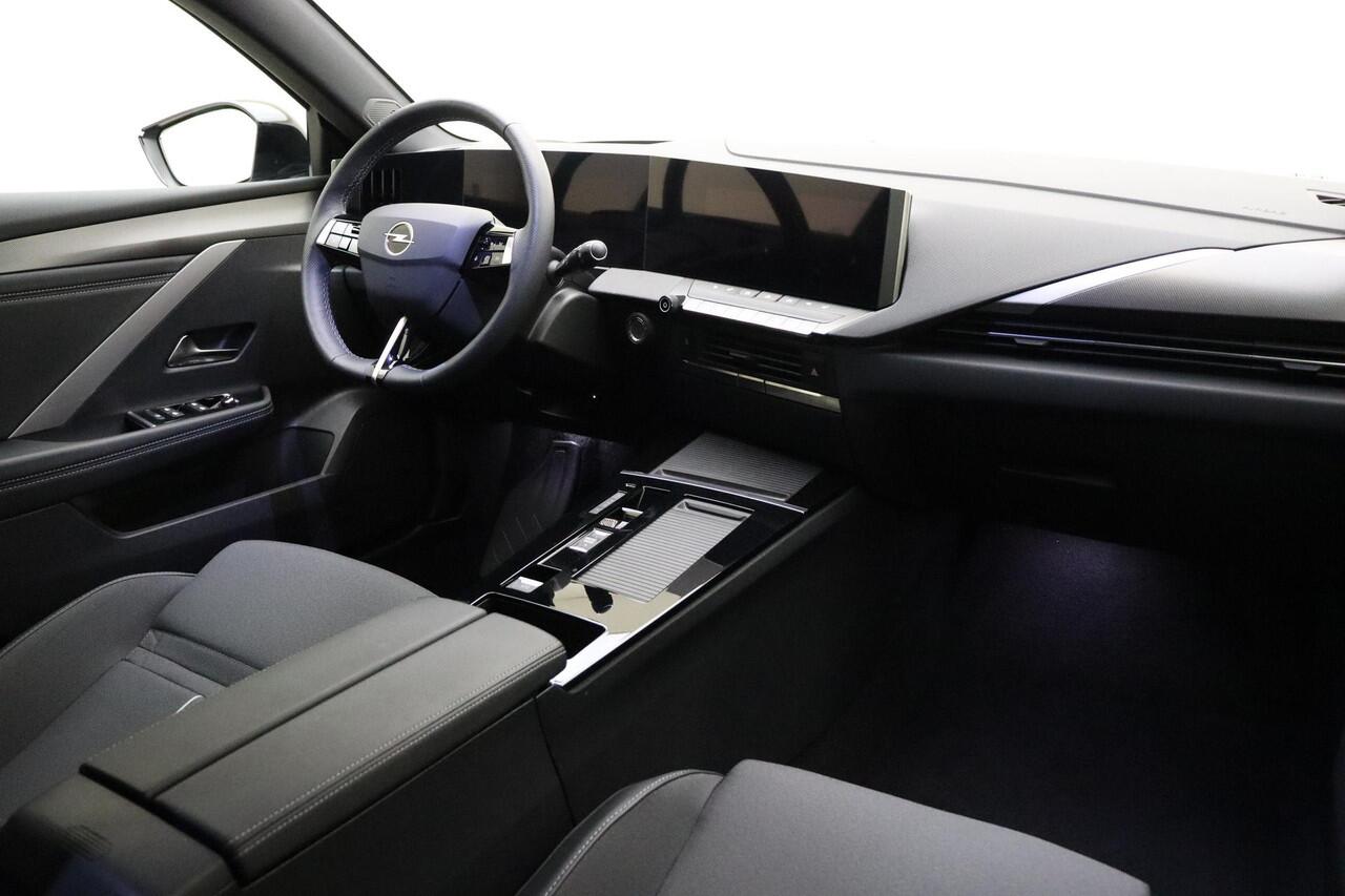 Opel ASTRA Sports Tourer 1.2 Turbo Hybrid GS 145 PK Automaat | Navigatie | Climate control | Camera | Stoel & Stuurverwarming | Keyless | Lichtmetalen velgen | Extra getint glas