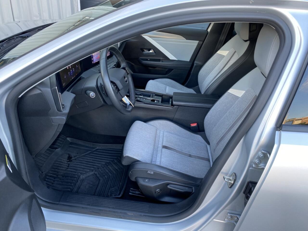 Opel ASTRA 1.2 Bns Elegance