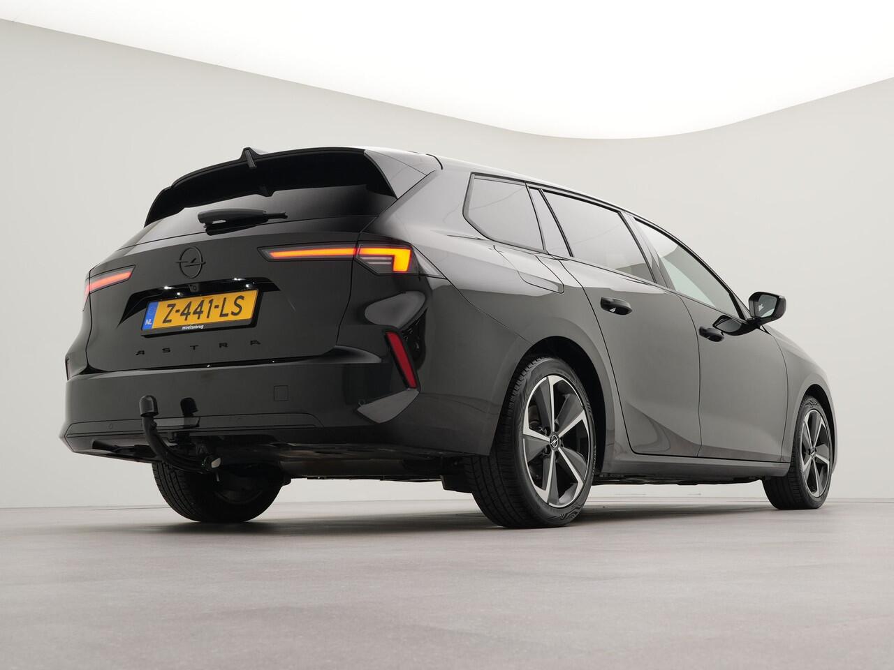 Opel ASTRA Sports Tourer 1.2 Turbo GS | Carplay/Andriod auto | Trekhaak | Navigatie | Camera |