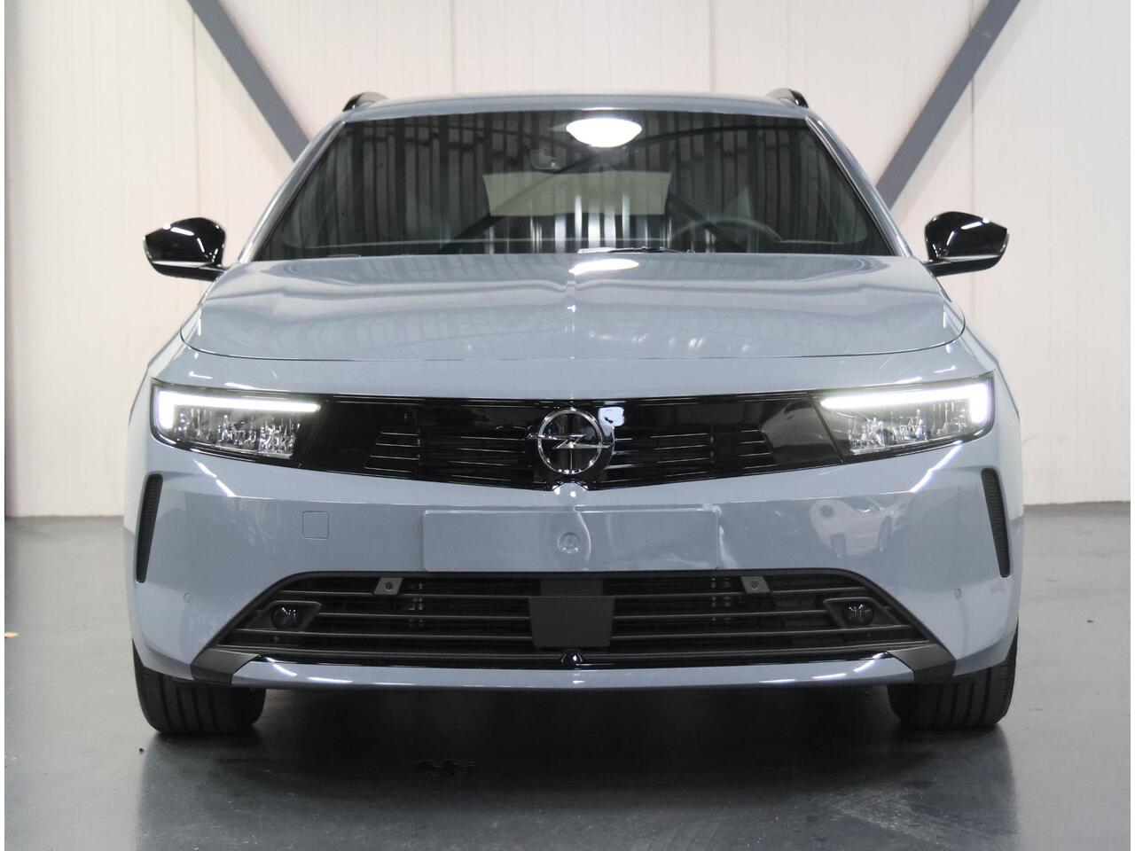 Opel ASTRA Sports Tourer 1.2 Turbo Hybrid Business Edition | AUTOMAAT | AppleCarplay/AndroidAuto | Navigatie | CruiseControl | Camera | Parkeersensoren | AGR Stoel | Stoel/Stuur verwarming |