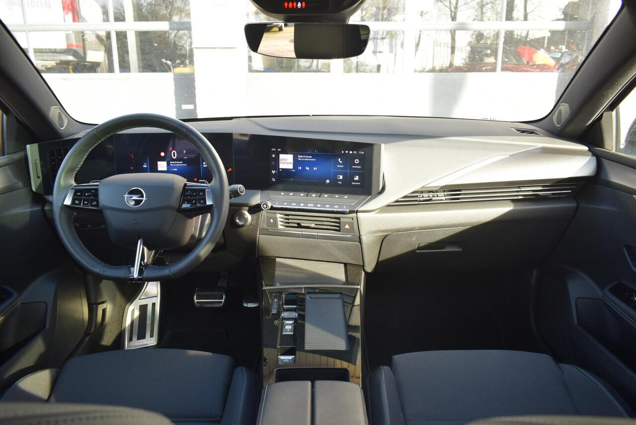 Opel ASTRA Sports Tourer 1.2 Turbo GS Navi Panodak Airco Km 27.500!!