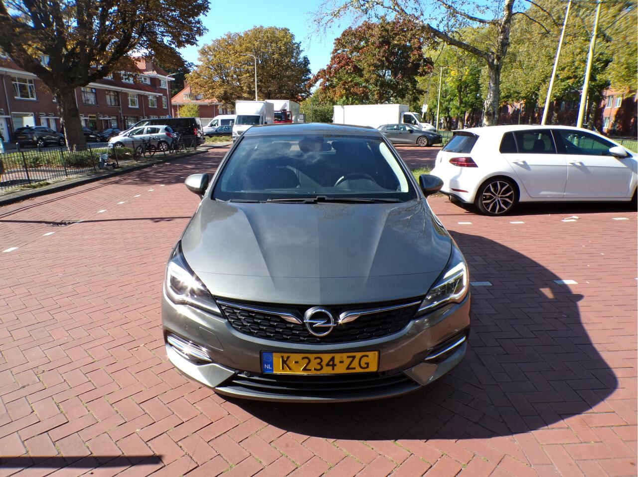 Opel ASTRA 1.2 Edition CAMERA NAVI TELEFOON CRUISECONTOL NAP......