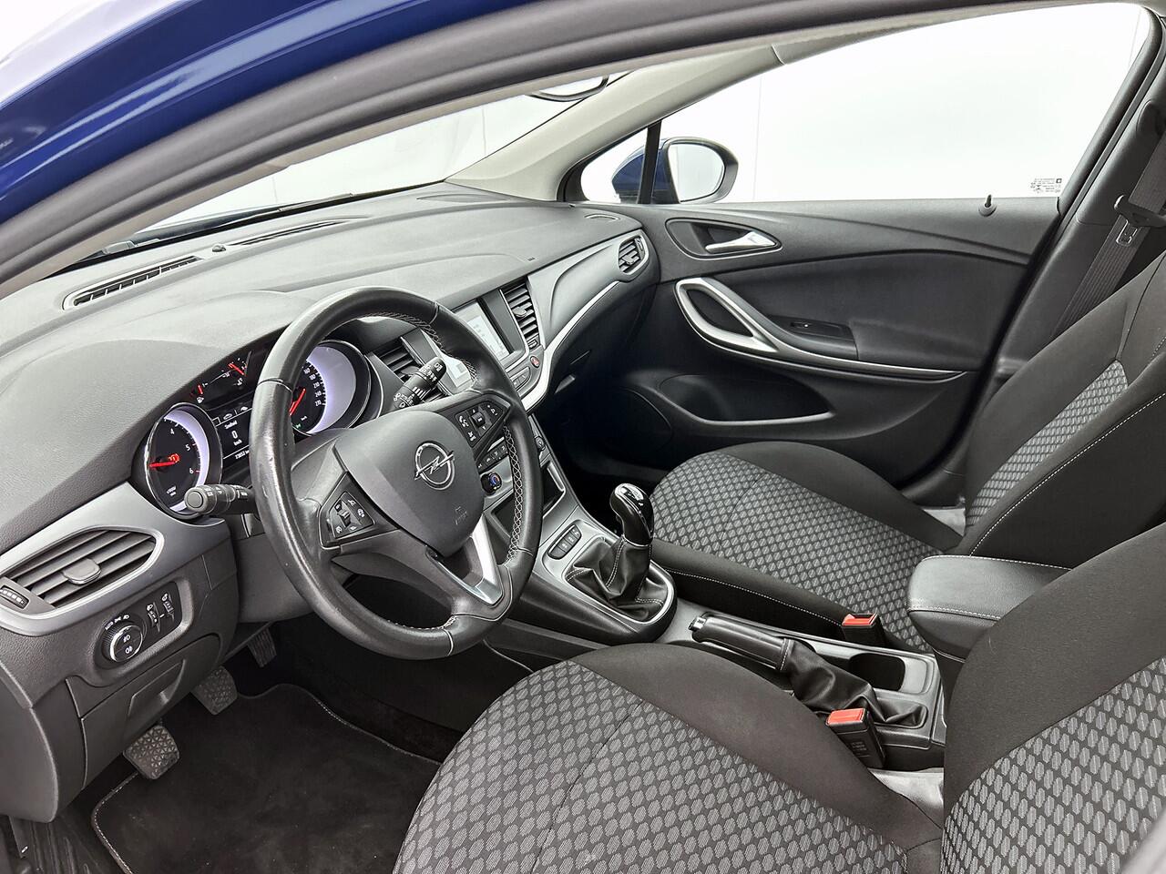 Opel ASTRA 1.5 CDTI 123PK 5Drs. Business Edition / Navigatie / Pdc.A / Airco / Radio multimedia / Apk 06-2026