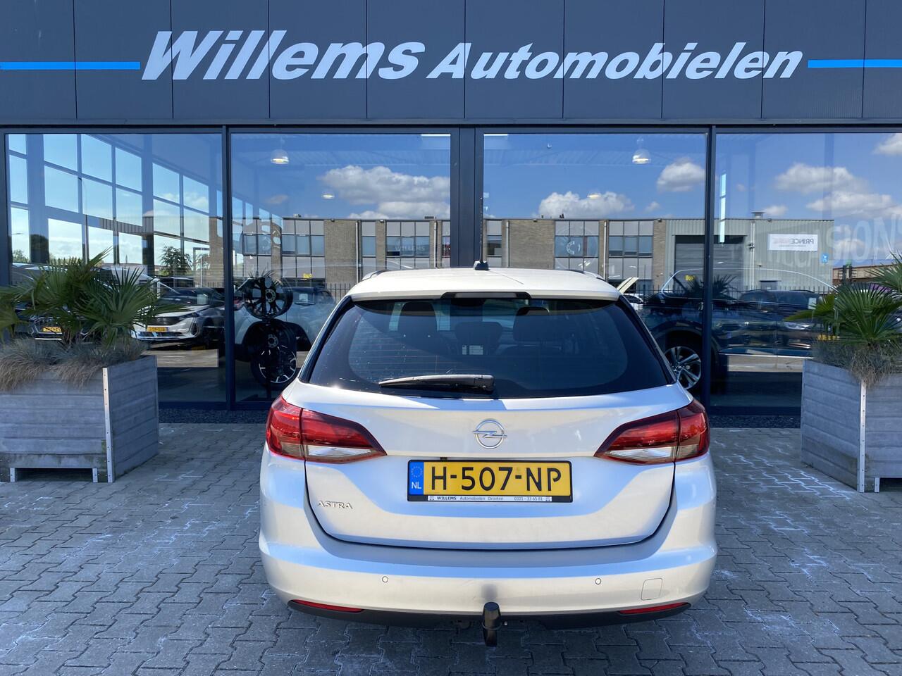 Opel ASTRA Sports Tourer 1.2 Edition Camera, App-Connect & Trekhaak