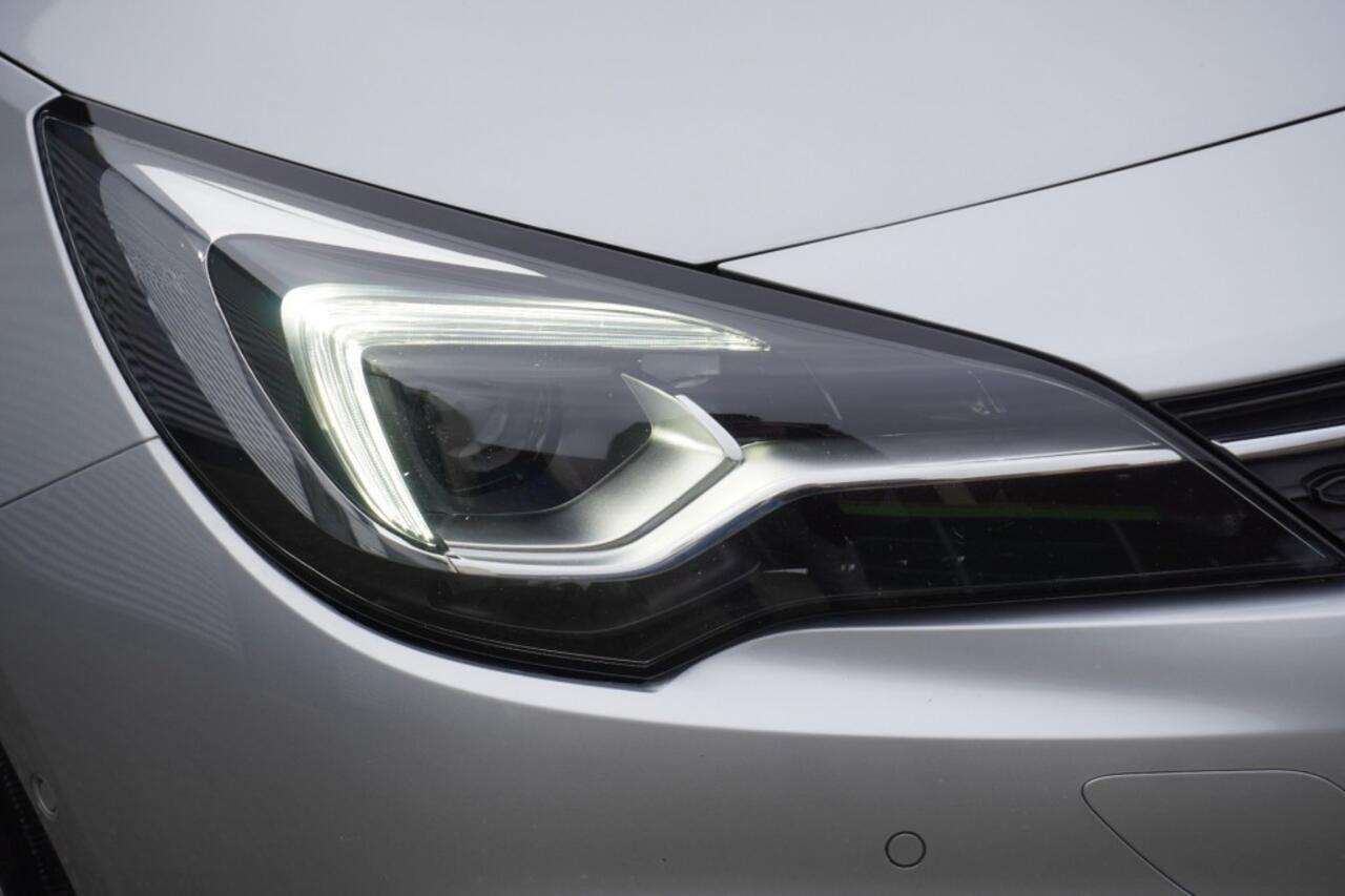 Opel ASTRA Sports Tourer 1.2 Turbo 130pk Elegance / Trekhaak / LED / AGR / Camera / Navi