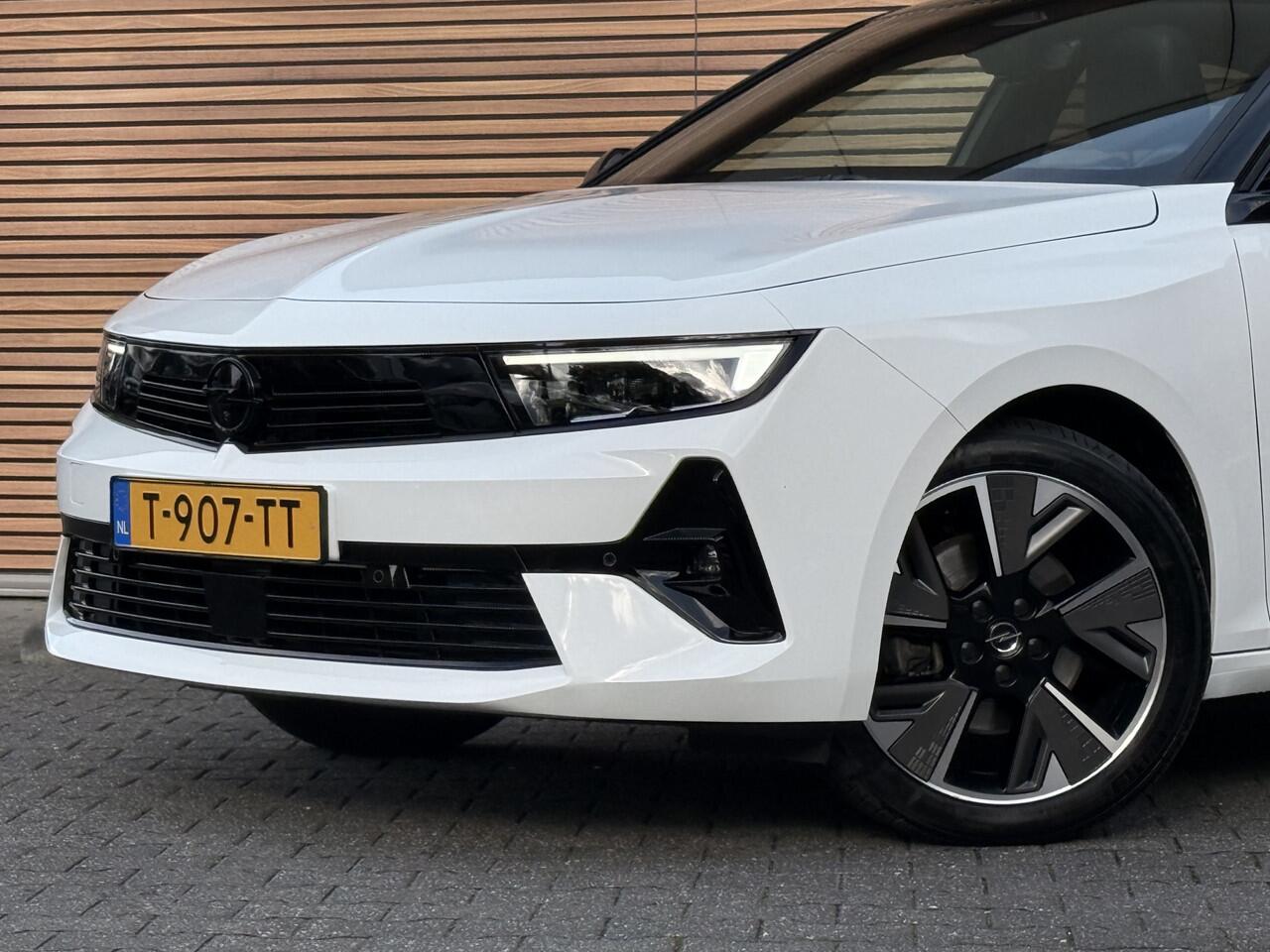 Opel ASTRA Electric 54 kWh GS Ultimate Schuifdak / Navi / Winterpakket / 360* Camera / AGR