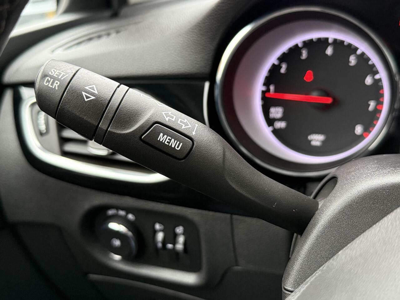 Opel ASTRA Sports Tourer BWJ 2021 1.2 131 PK Business Elegance FULL LED | HALF LEDER | CAMERA | STOELVERW. | STUURVERW. | CARPLAY + ANDROID | NAVI | CLIMA | CRUISE | DAB | LMV | PDC