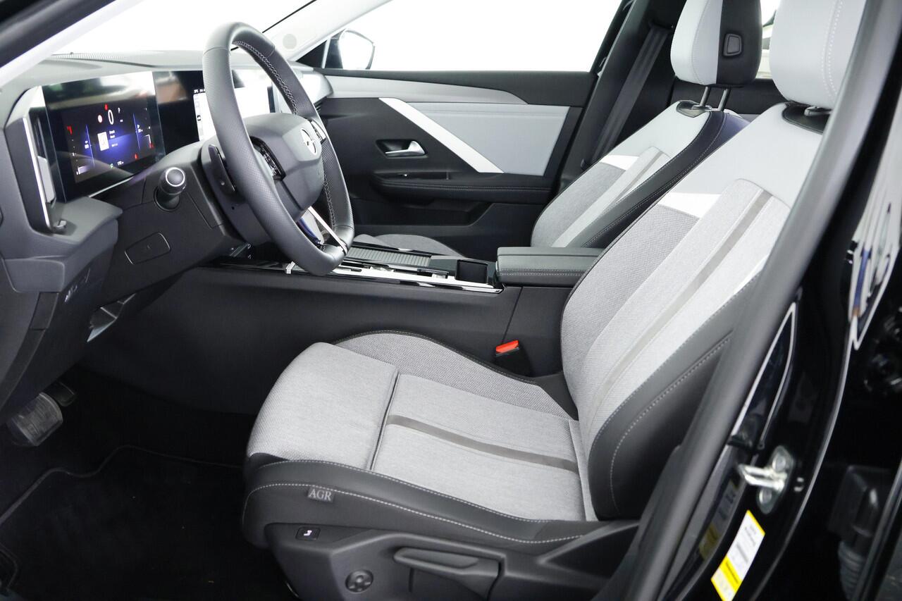 Opel ASTRA Sports Tourer 1.2 Turbo Elegance / LED / ACC / Navi / Cam / CarPlay / Trekhaak