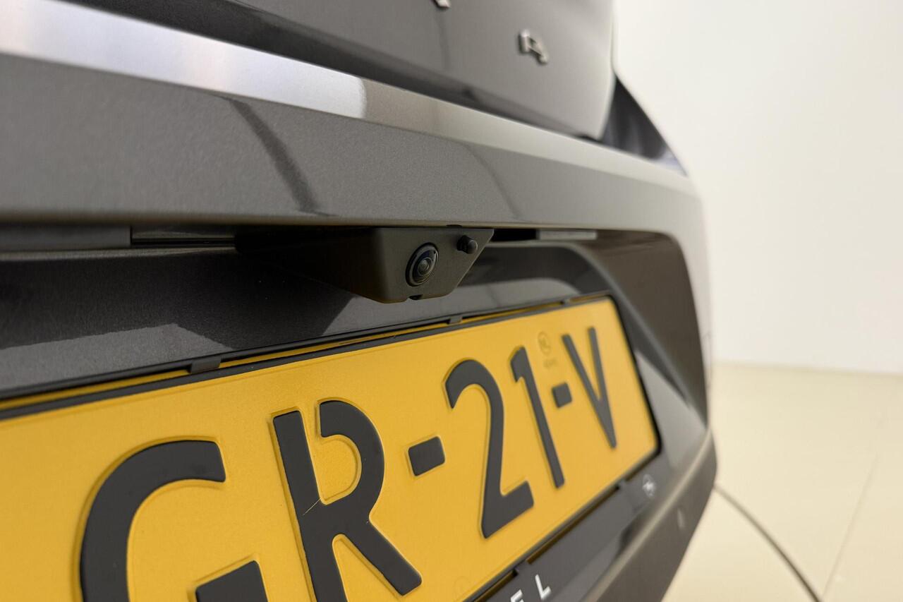 Opel ASTRA 1.2 Turbo Business Edition | Navigatie | Climate control | Camera | CRuise control | Lichtmetalen velgen | Keyless | Extra getint glas