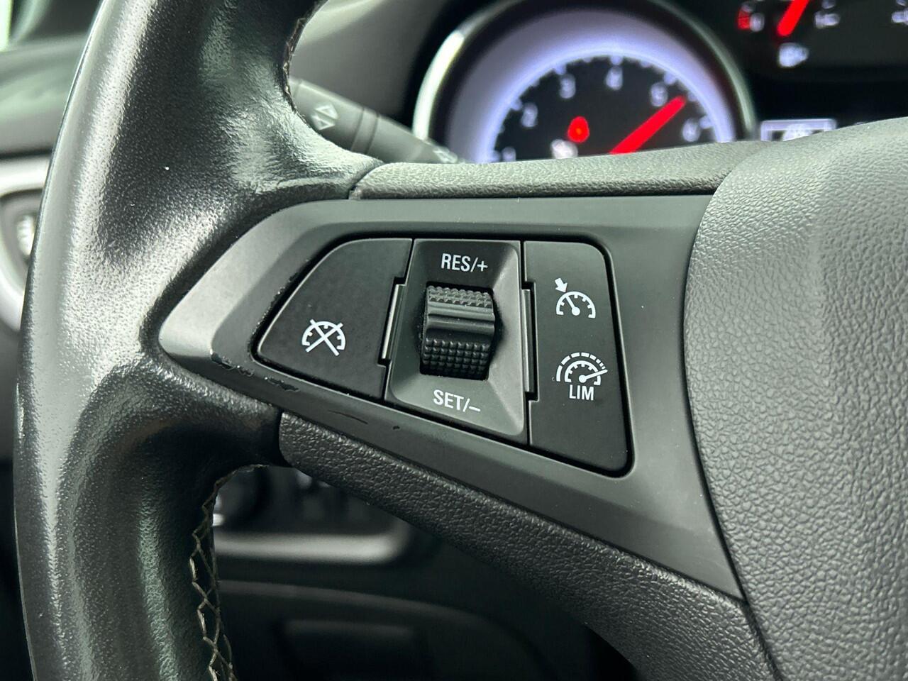 Opel ASTRA Sports Tourer 1.2 Edition Airco ECC AGR Comfortstoel PDC VA+ Camera Navi Carplay Full LED Cruise Control Blind Spot APK 08-2027!