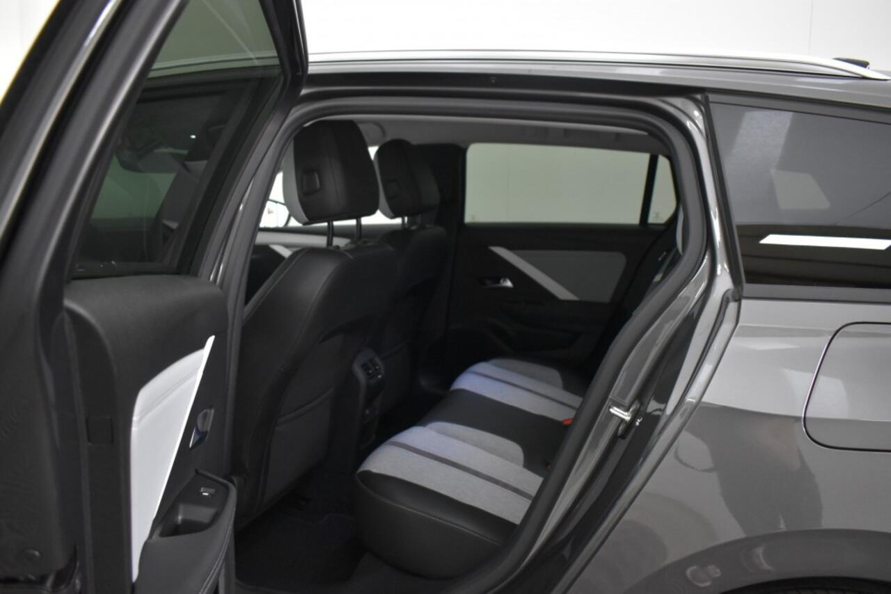 Opel ASTRA Sportstourer 1.6 Turbo Plugin-Hybrid Business Edition Automaat