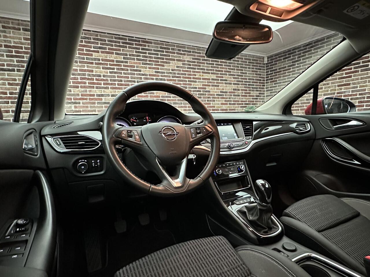 Opel ASTRA 1.2 Business Edition | Navi| Clima|