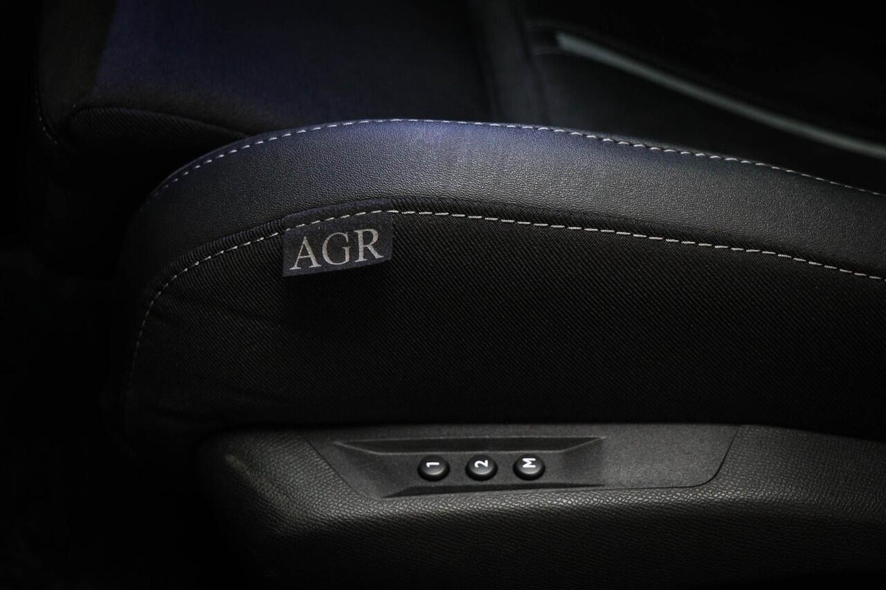 Opel ASTRA Sports Tourer 1.6 Turbo Plug In Hybrid GSe Edition | PANORAMADAK | HEAD UP | AGR | STUURVERWARMING | 360 CAMERA | TREKHAAK