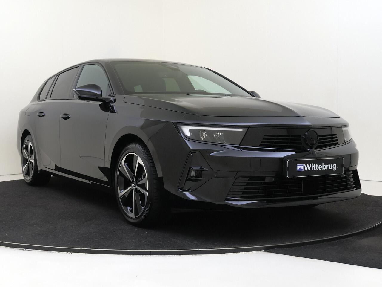 Opel ASTRA Sports Tourer 1.2 Turbo GS TREKHAAK !!!