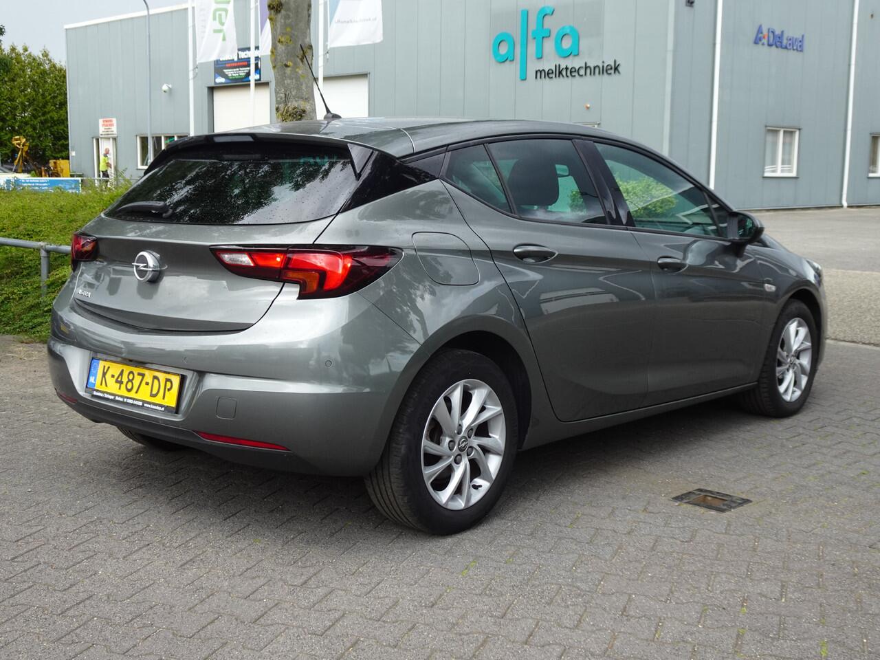 Opel ASTRA 1.2 5-Drs Elegance