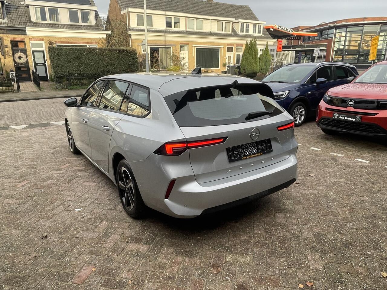 Opel ASTRA Sports Tourer 1.2 Business Edition ECC/Parkeerhulp V+A/Apple Carplay/Android Auto.