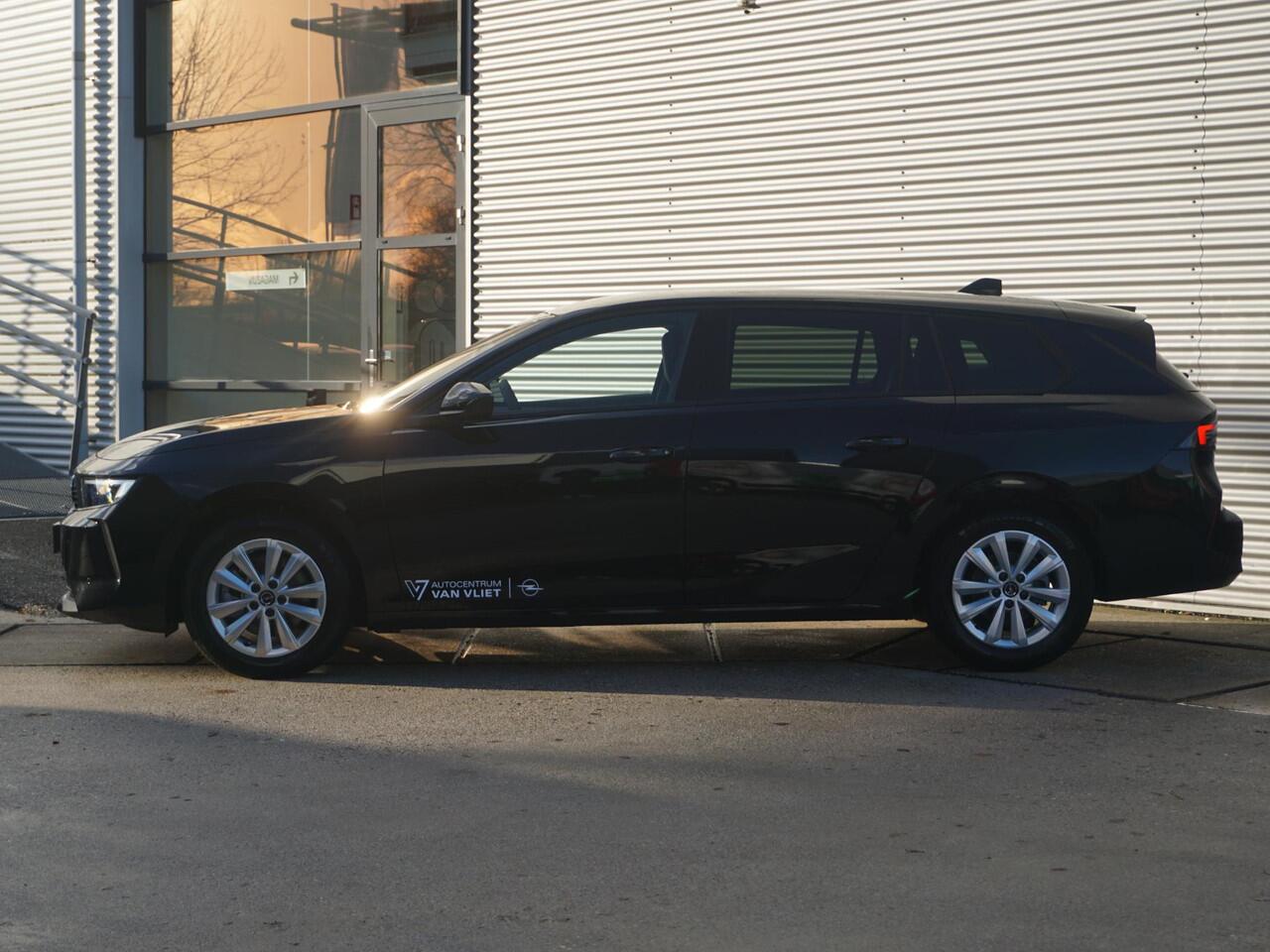 Opel ASTRA Sports Tourer 1.2 Level 2