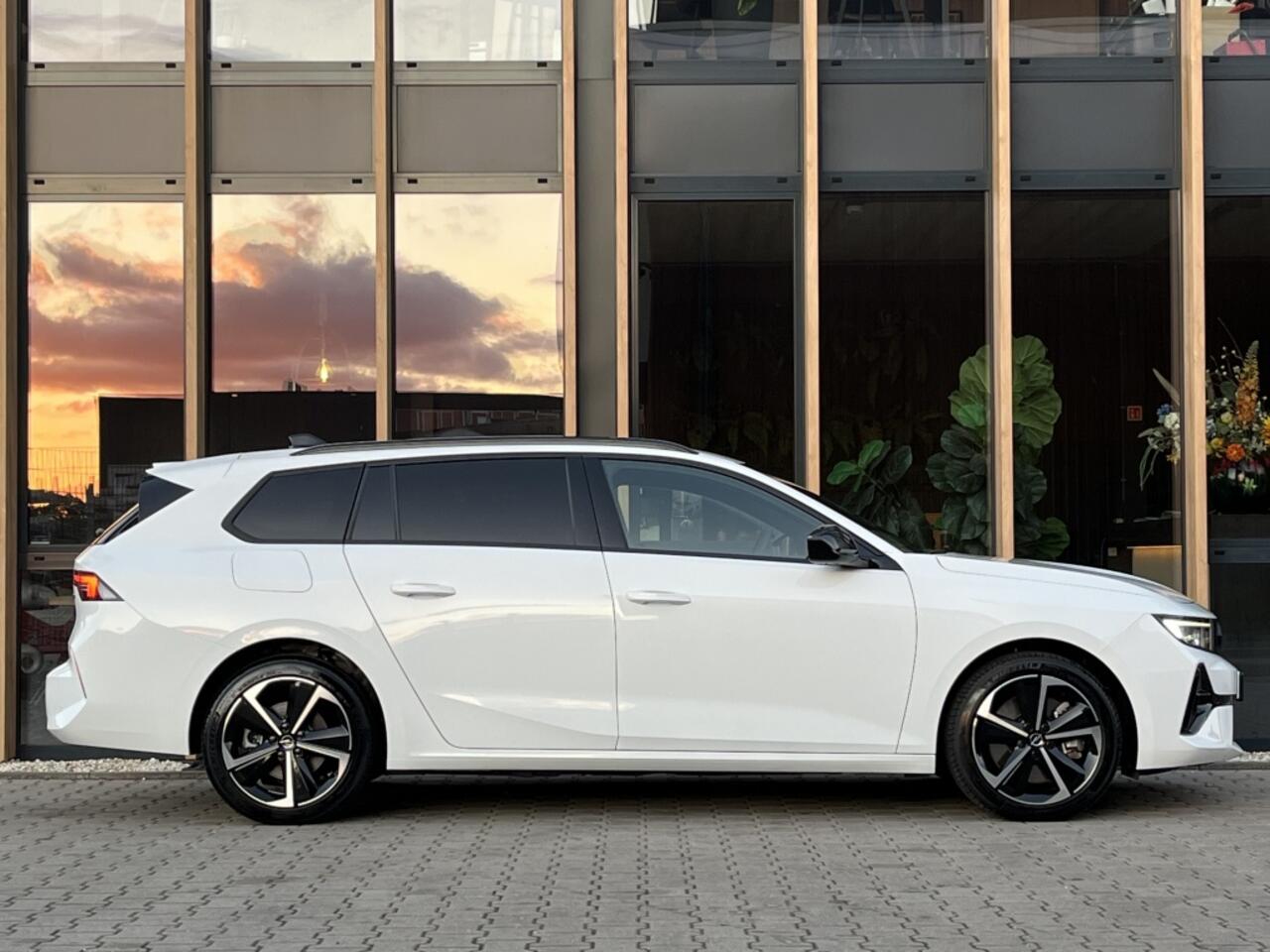 Opel ASTRA 1.6 Turbo Plug In Hybrid Edition