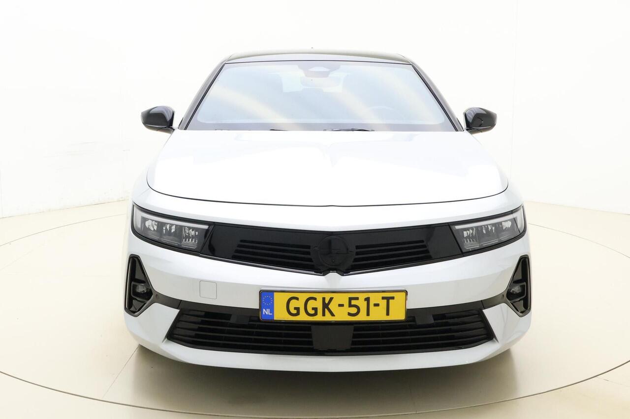 Opel ASTRA Sports Tourer 1.2 Turbo Hybrid GS 136 PK Automaat | Navigatie | Rondomzicht Camera | Stoel & Stuurverwarming | Keyless | Climate control | Getint glas