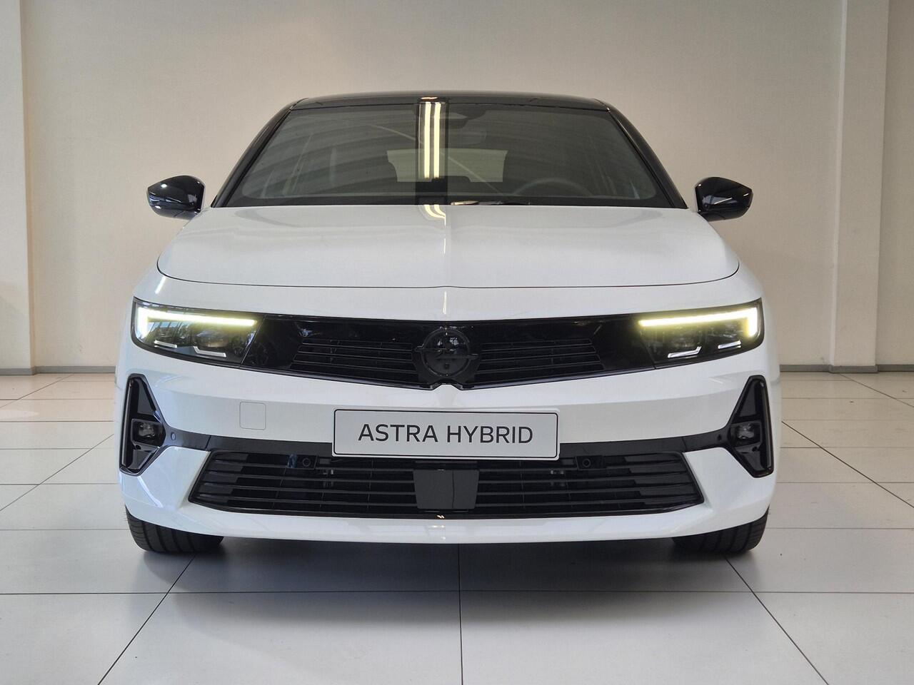 Opel ASTRA Sports Tourer 1.2 Turbo Hybrid Ultimate Automaat | Navigatie | Head-up Display | Keyless Entry | AGR Comfortstoelen |