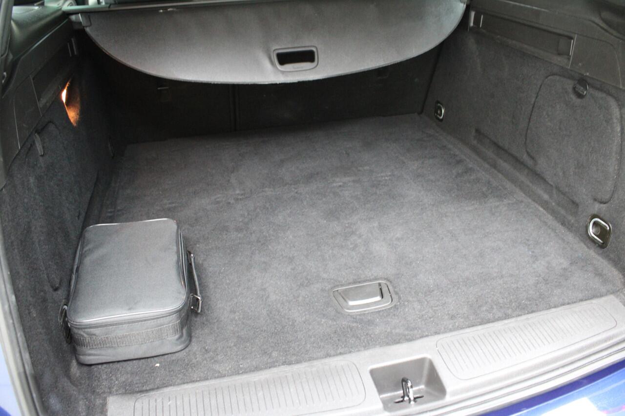 Opel ASTRA Sports Tourer 1.2 Design & Tech | climate control | navi fullmap | pdc v/a + camera | carplay | cruise control | bluetooth