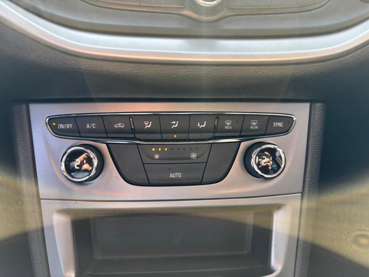 Opel ASTRA 1.2 EDITION 110 PK NAVI AIRCO/ECC CRUISE CONTROL