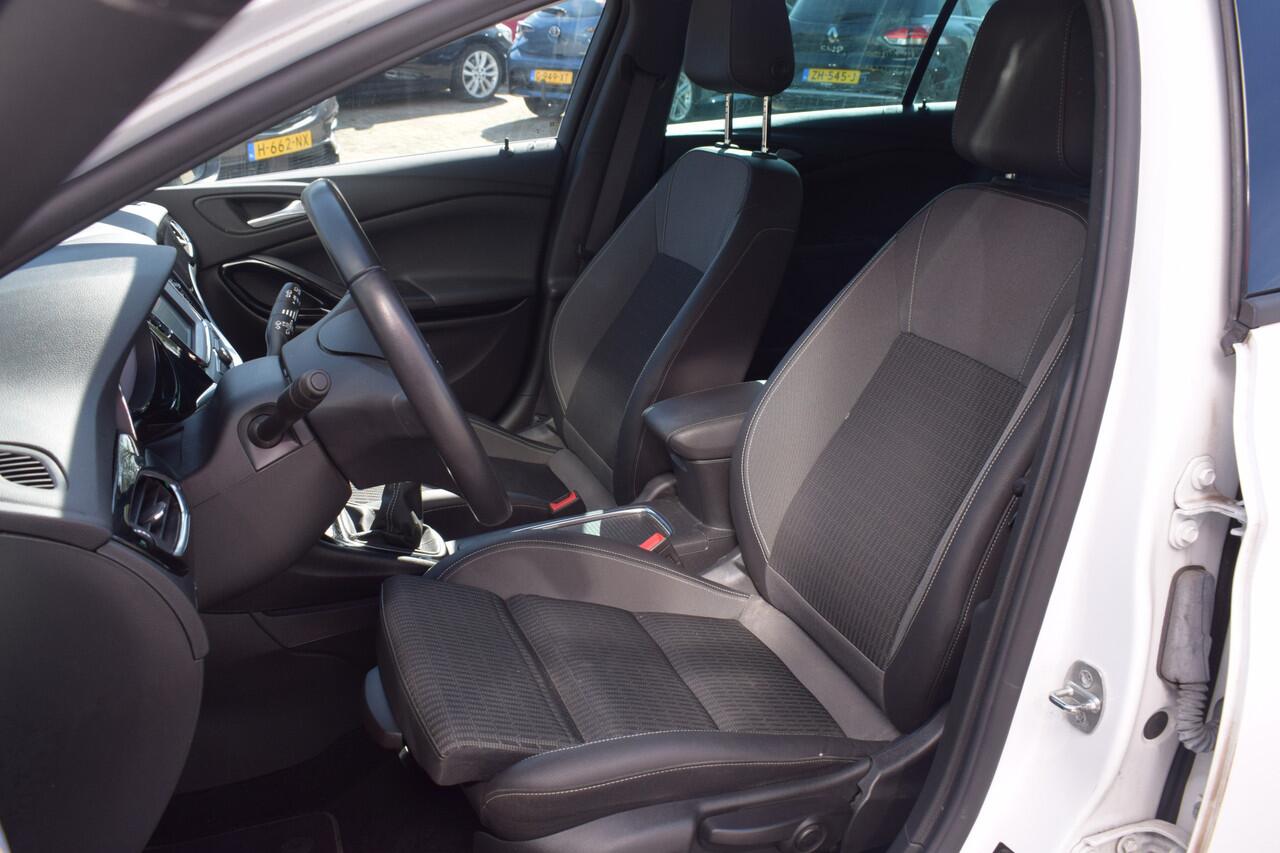 Opel ASTRA Sports Tourer 1.2 Design & Tech//Navi//Camera!!